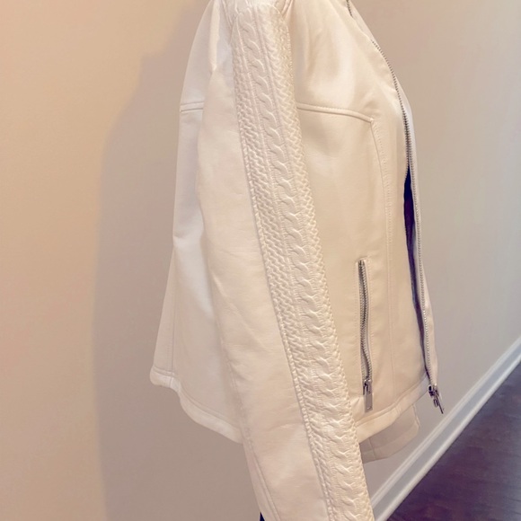 New York & Company White Faux Leather Short Jacket Sz XL NWT - Picture 5 of 9